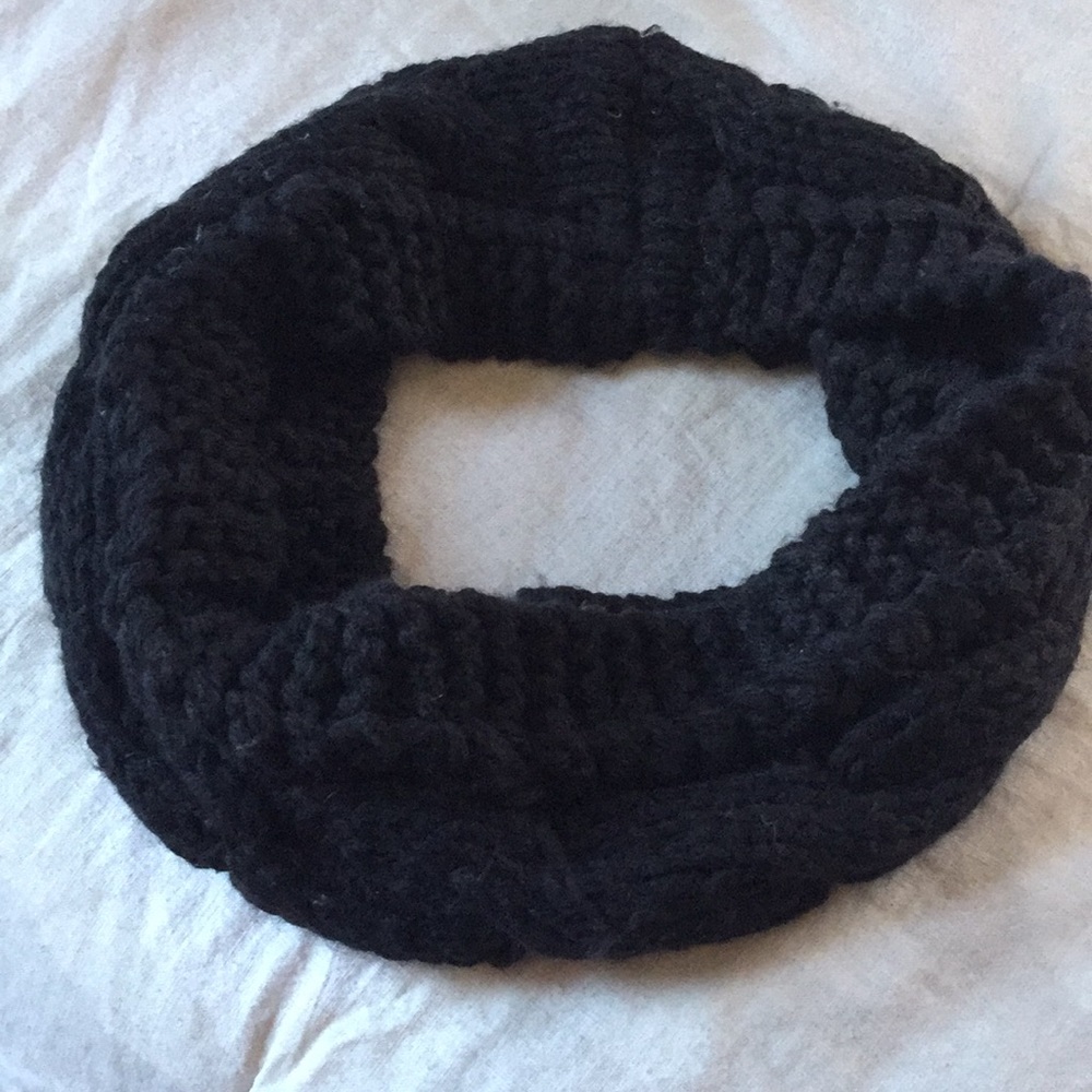 Neck warmer scarf